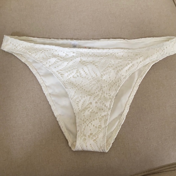 Aerie white bikni bottoms size large - Picture 1 of 3